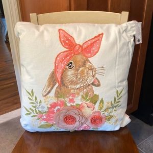Bella lux beautiful 20x20 spring bunny pillow